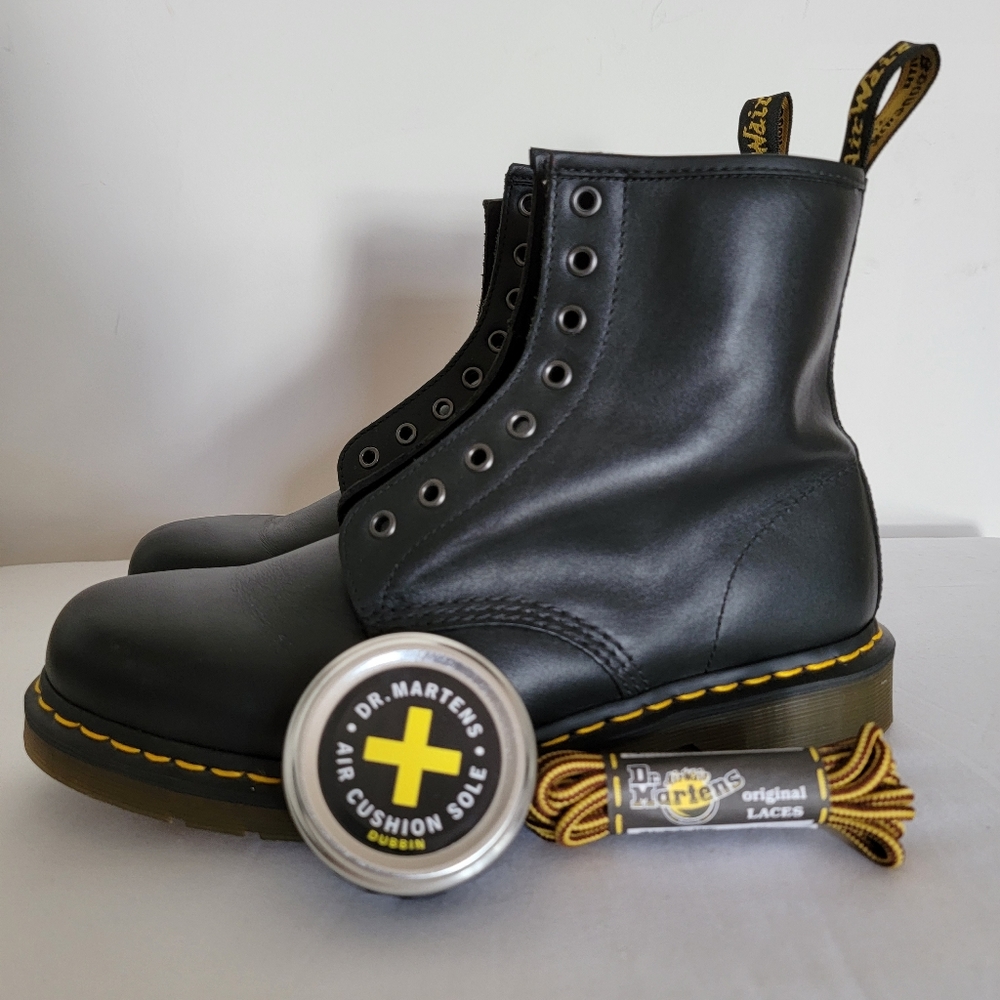 DR. MARTENS MEN'S WINTERGRIP BOOT